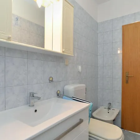 Apartments Vrcevan 811 Medulin Exterior photo