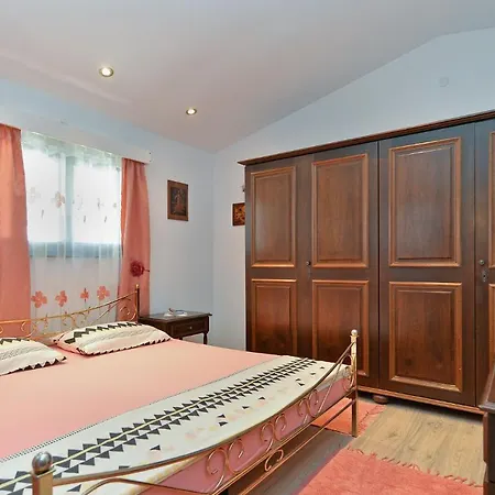Apartments Vrcevan 811 Medulin Exterior photo