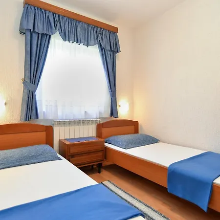 Apartments Vrcevan 811 Medulin Exterior photo