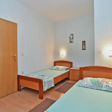 Apartments Vrcevan 811 Medulin Exterior photo