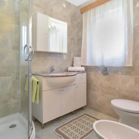 Apartments Vrcevan 811 Medulin Exterior photo