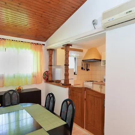 Apartments Vrcevan 811 Medulin Exterior photo
