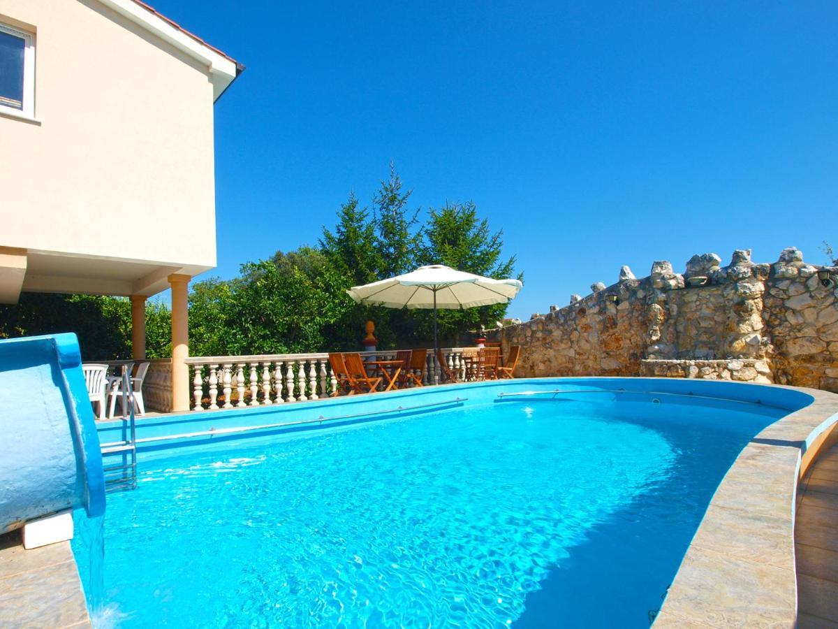 Apartment Vrcevan 811 *