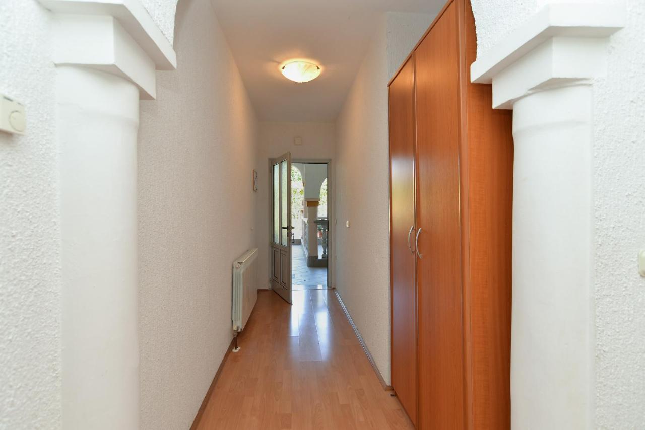 Vrcevan 811 Apartment *